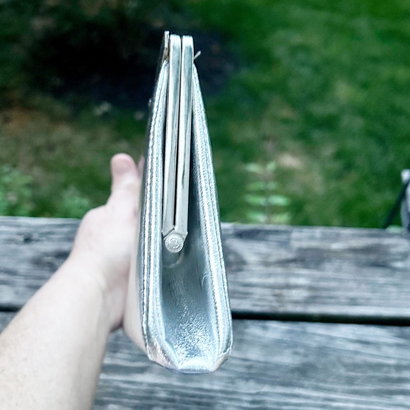 Vintage 1969’s Andè Silver Evening Bag/Hand Clutch with Snake Chain Strap - Picture 12 of 15